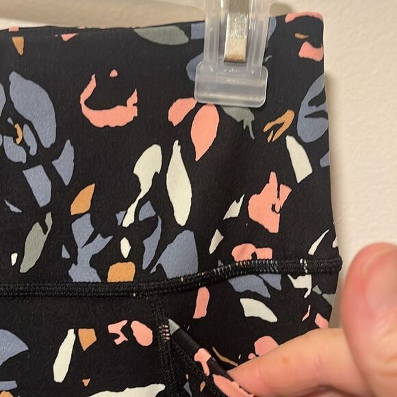 EXCELLENT CONDITION SWEATY BETTY POWER 7/8 GYM LEGGINGS SIZE SMALL - Picture 5 of 10